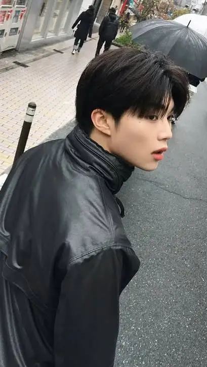 ai character: Gunwook  background