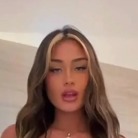 chat with ai character: McKinley