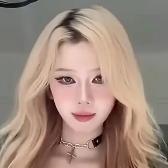 chat with ai character: Sabrina Carpenter