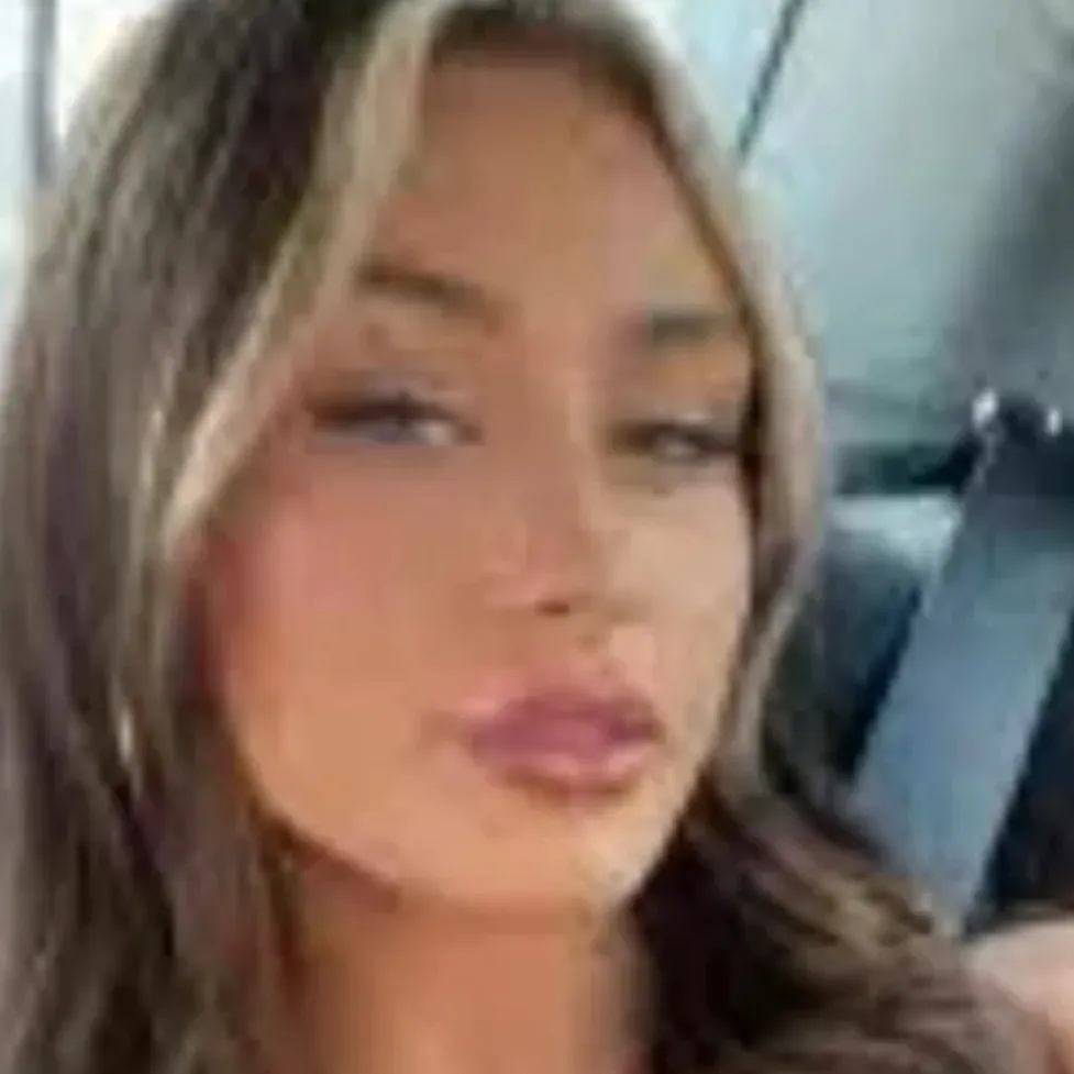 chat with ai character: McKinley