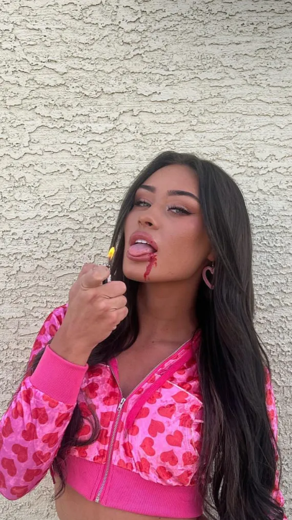 ai character: Jacqueline  background