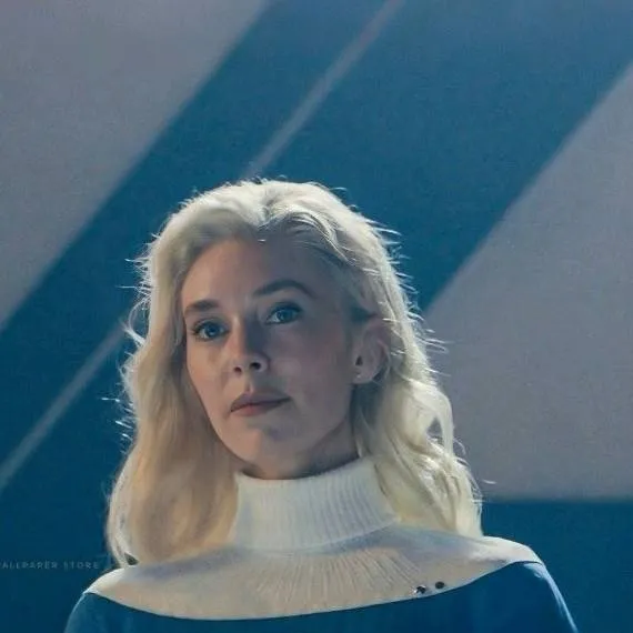 chat with ai character: sue Storm 