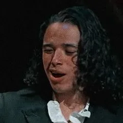 chat with ai character: Demi Weir