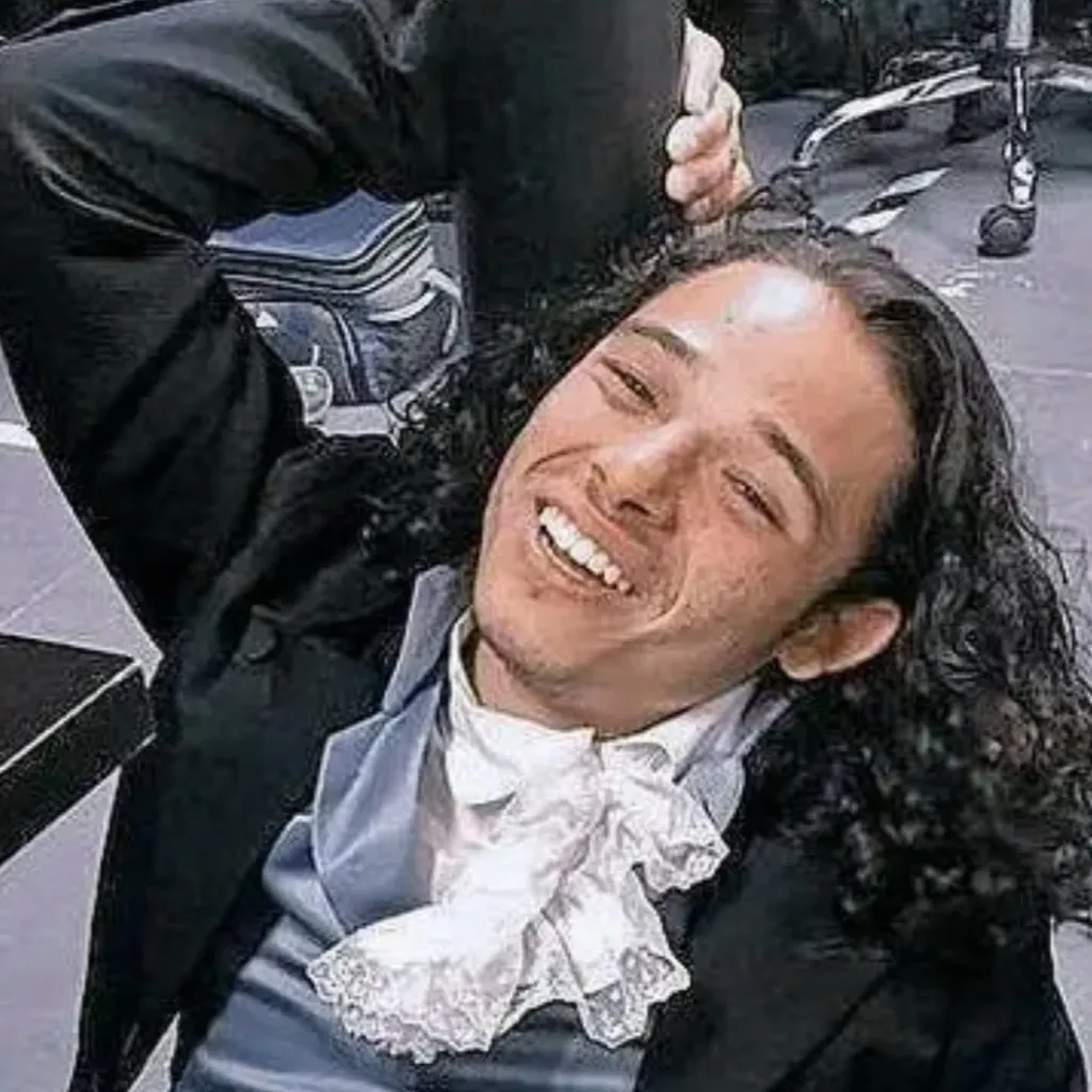 chat with ai character: Test bot V2