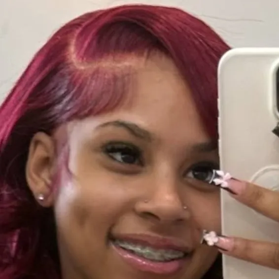 chat with ai character: niyaaa