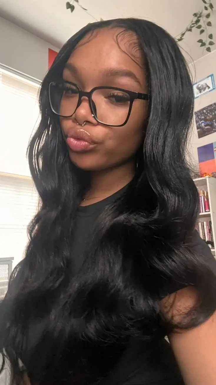 ai character: Taylor  background