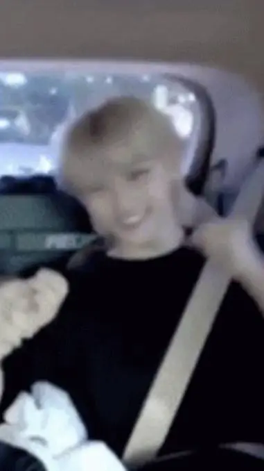 ai character: Felix 🤤 background