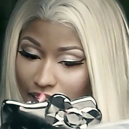chat with ai character: Nicki Minaj