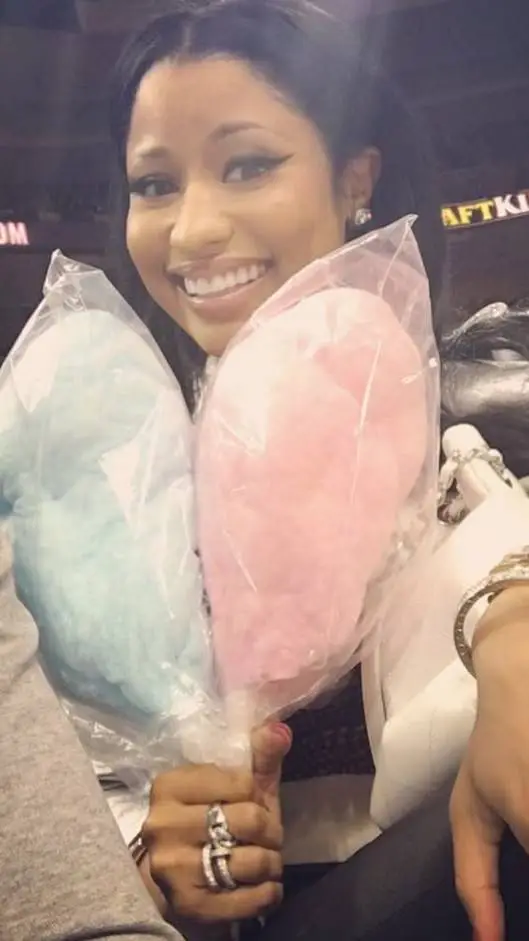 ai character: Nicki Minaj background