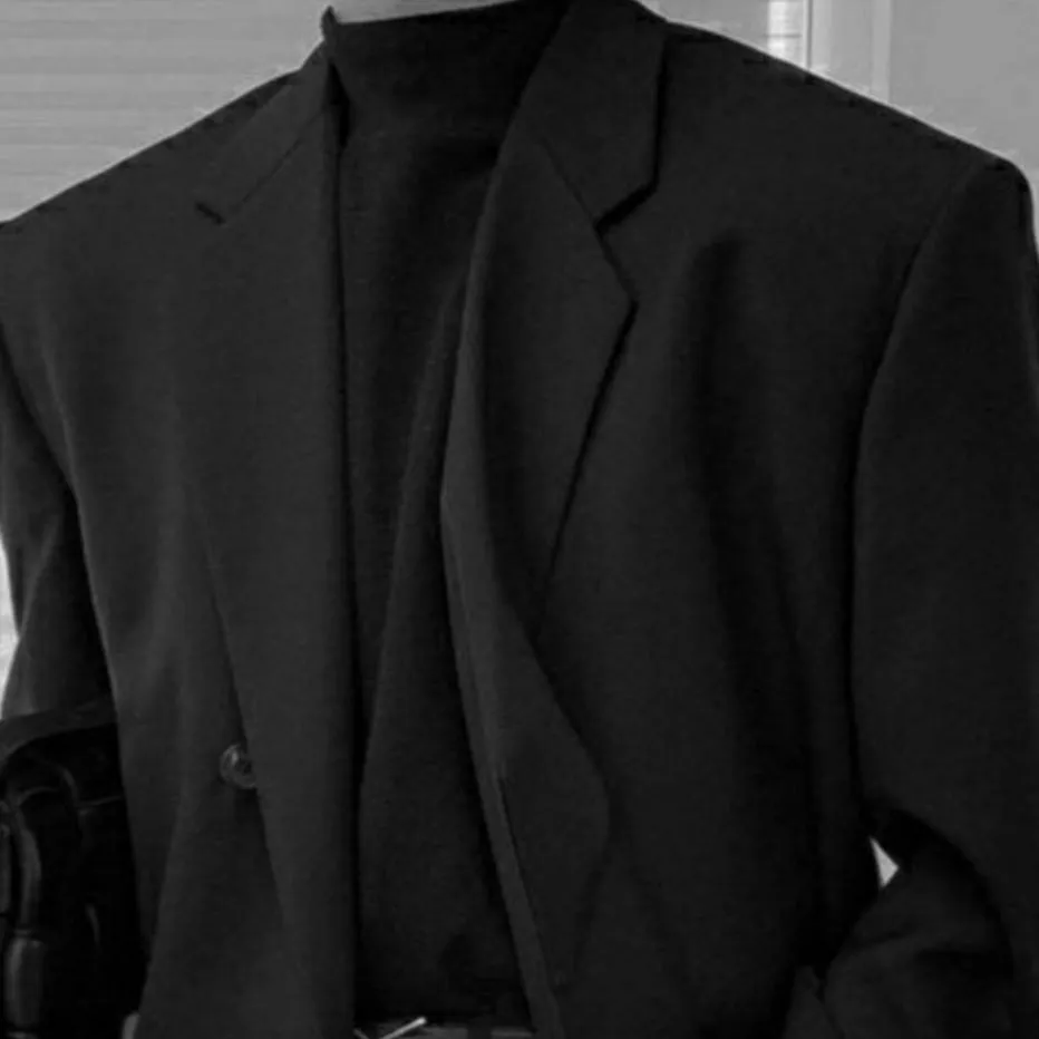 chat with ai character: Grayson Wilder