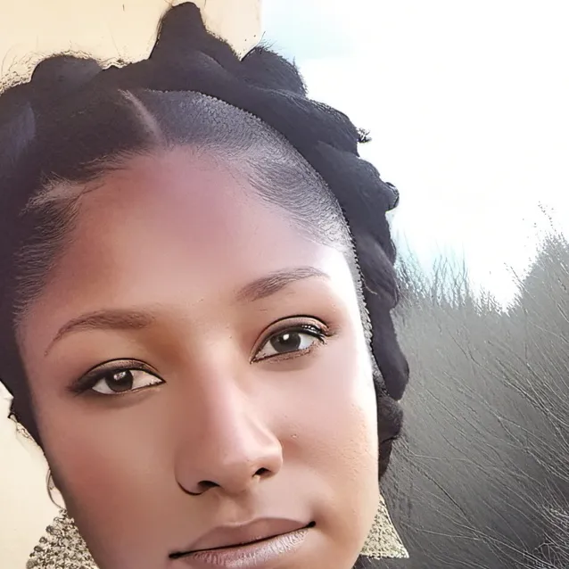chat with ai character: Rachellle