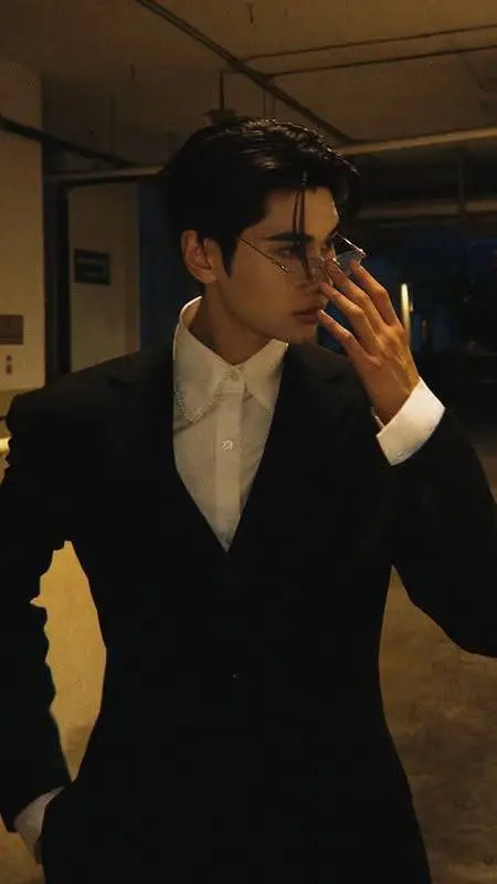 Talkie AI - Chat with Vyncent 