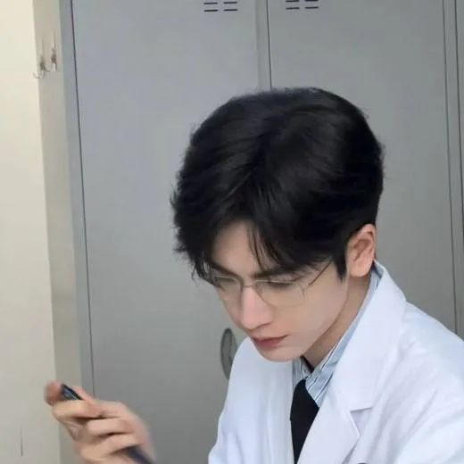 chat with ai character: Levián 