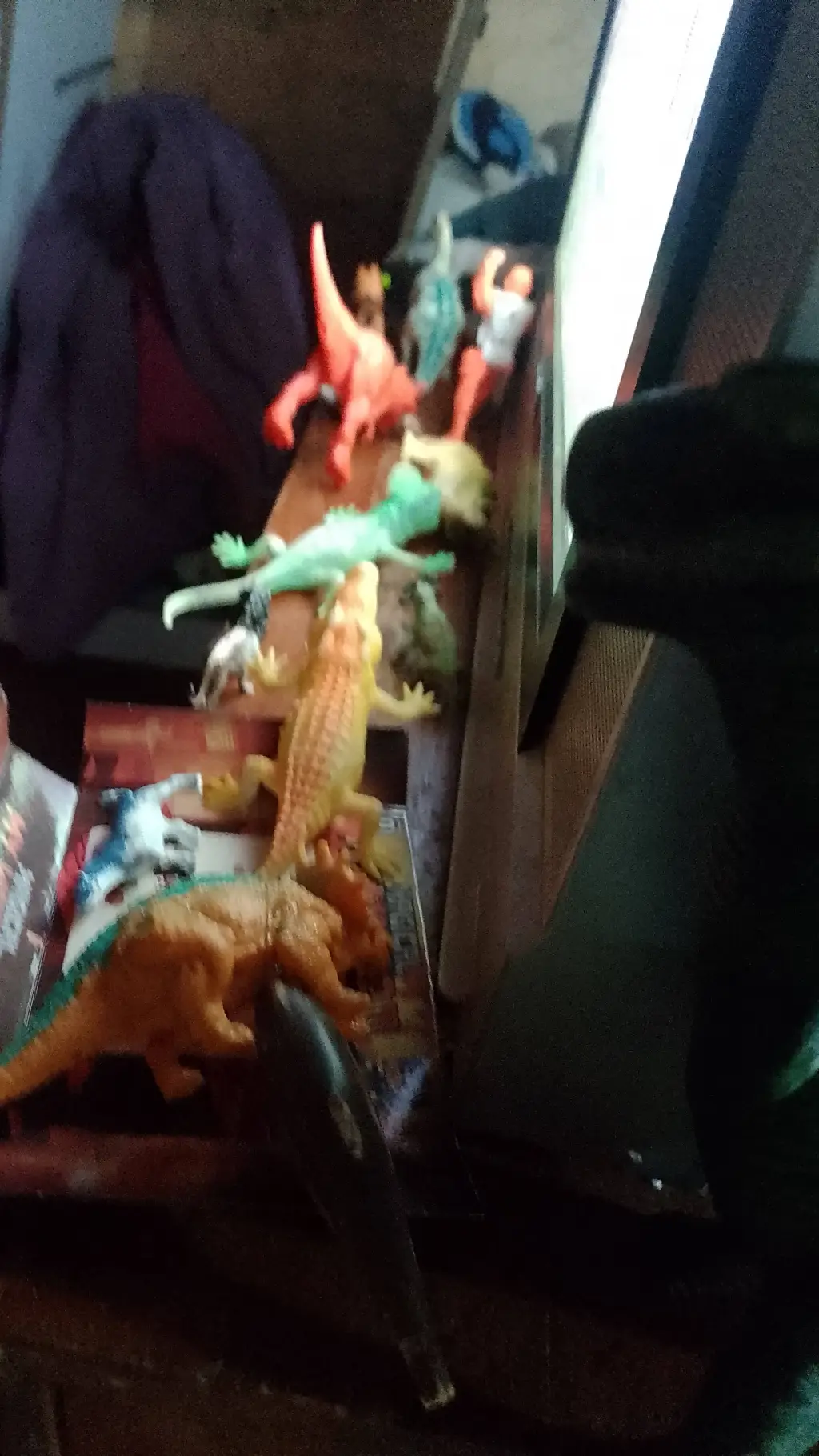 ai character: apocalipsis jurás background