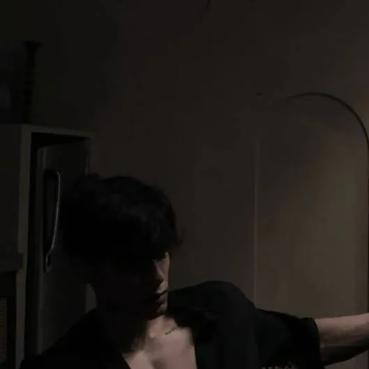 chat with ai character: Dave