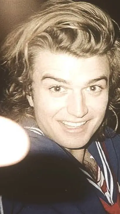 ai character: Steve harrington background