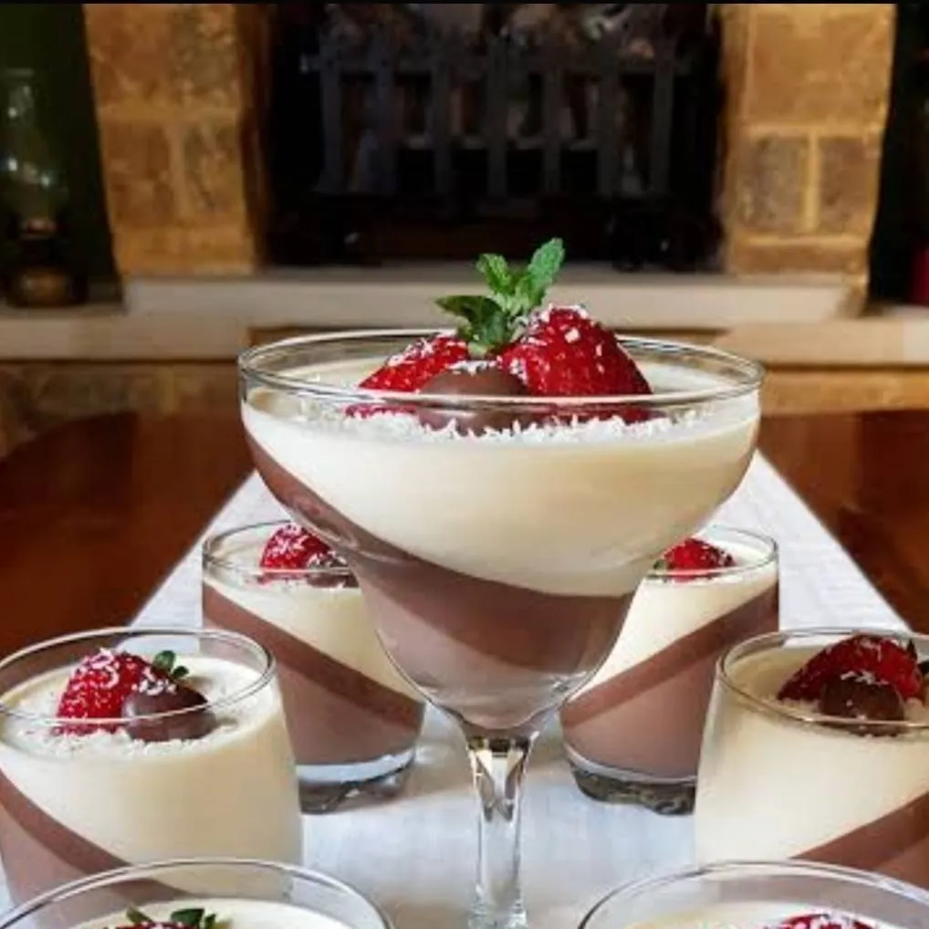 chat with ai character: panna cotta