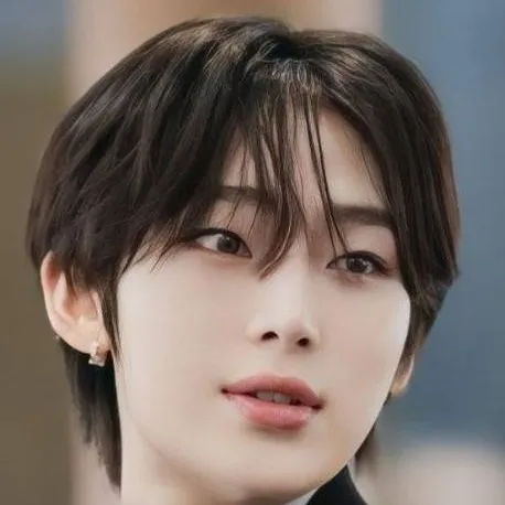 chat with ai character: Kim Sunoo