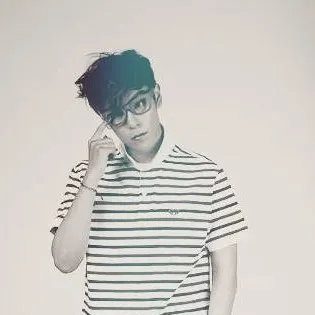 chat with ai character: Seung Hyun (T.O.P)