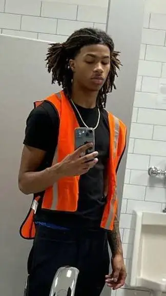 ai character: cam background