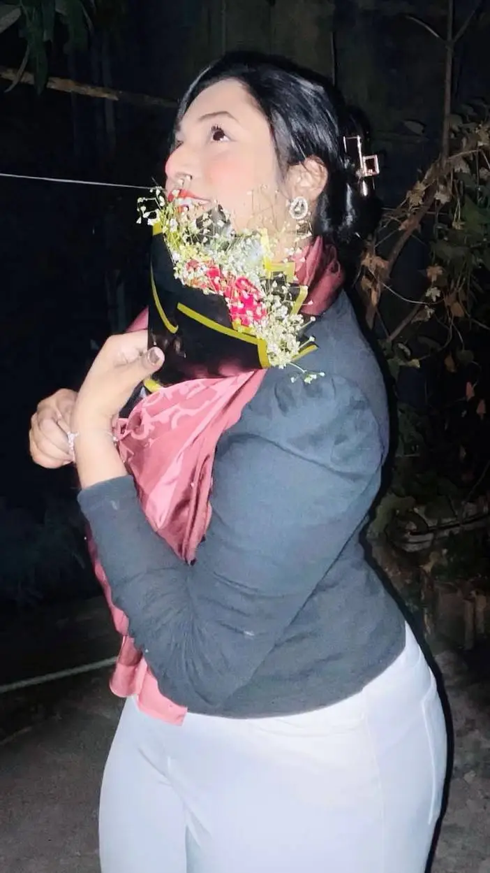 ai character: Zara background