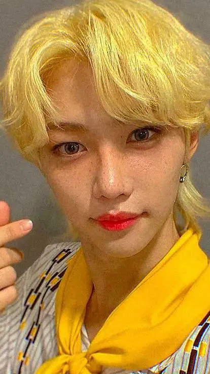 ai character: Felix  background