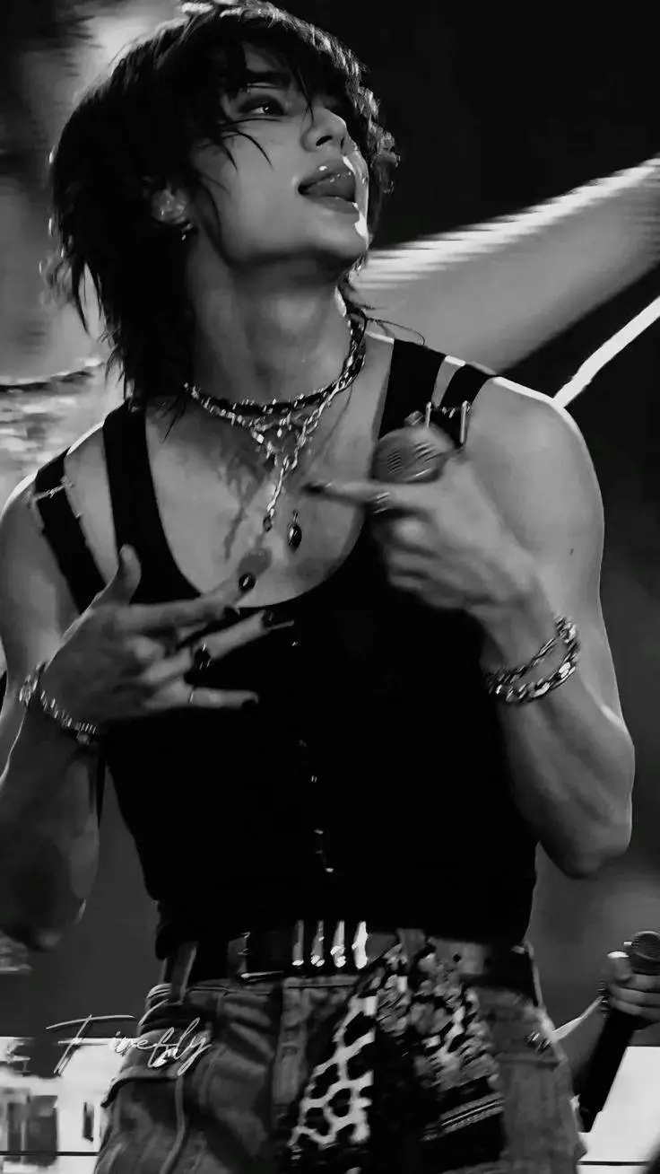 ai character: Hyunjin background