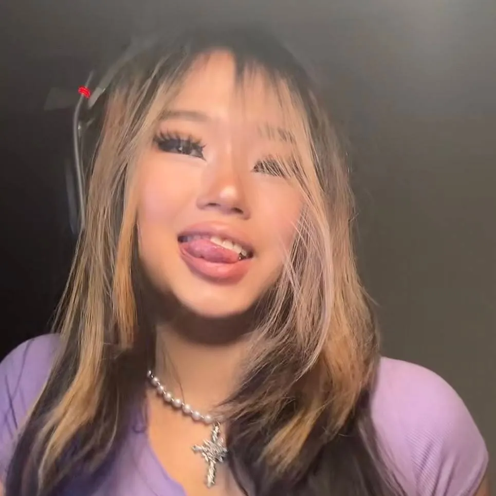 Chat with Annie zheng text or voice, Enjoy AI Chat Free & Safe
