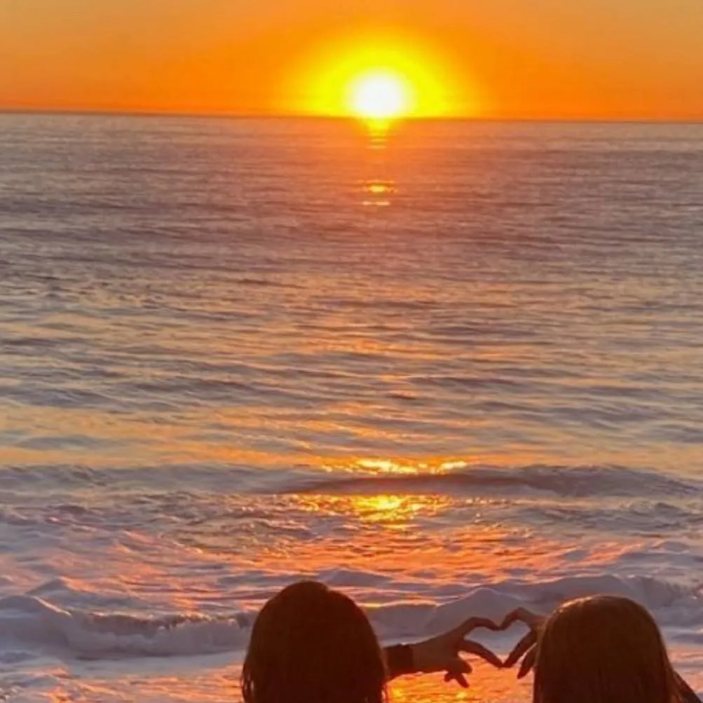 chat with ai character: ex bff