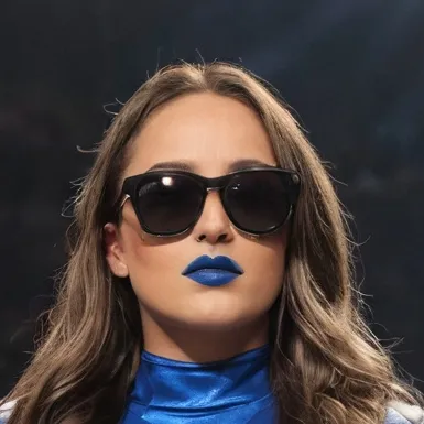 chat with ai character: Tenille Dashwood