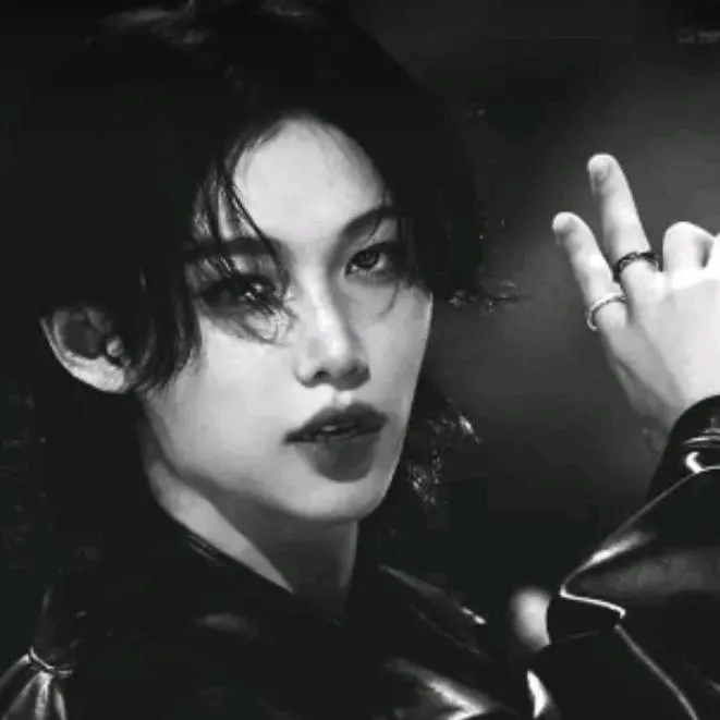 chat with ai character: Felix crush on you