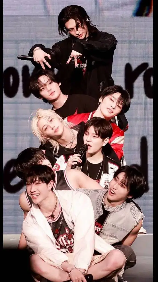 ai character: Skz x STARLIX  background