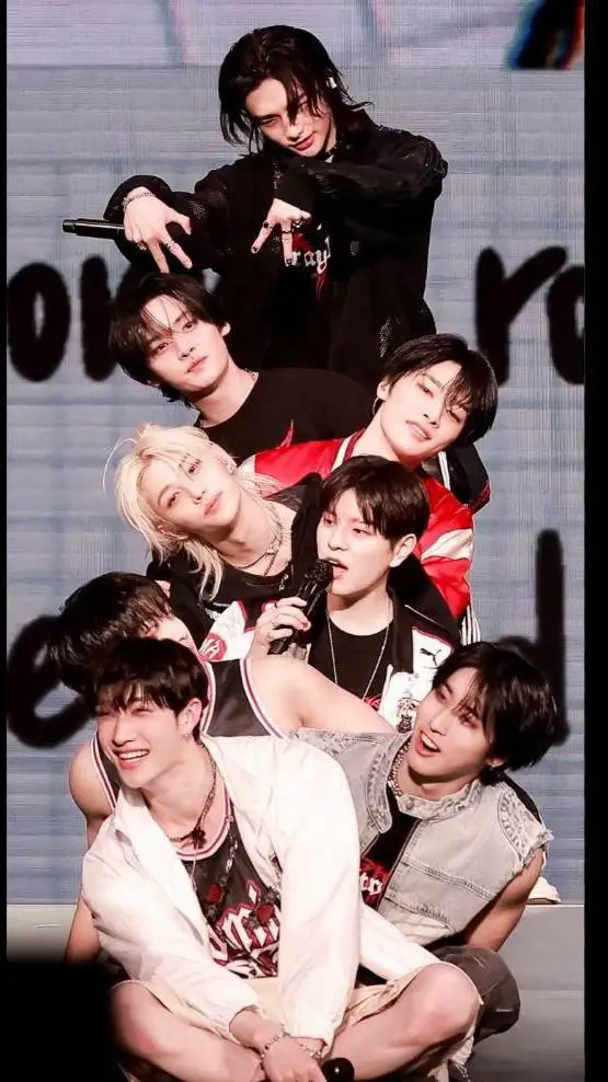 ai character: Skz x STARLIX  background