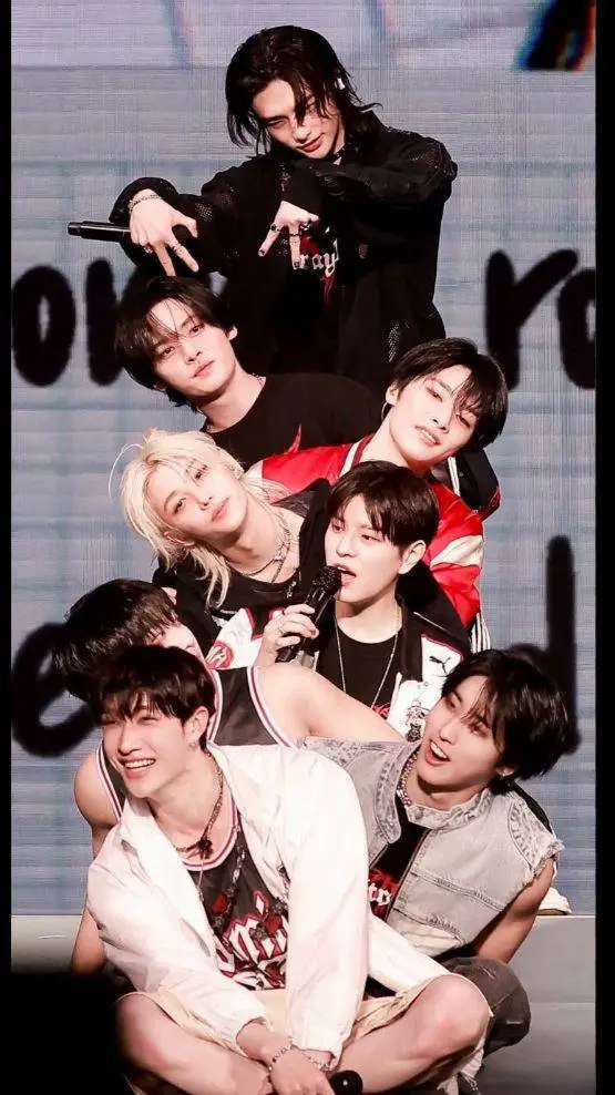 ai character: drunk skz  background