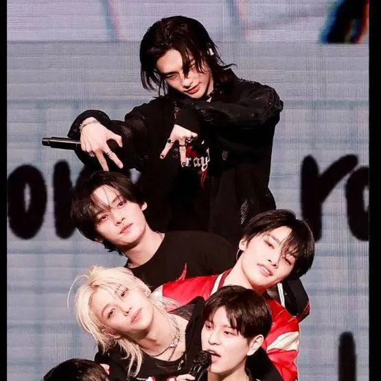 chat with ai character: drunk skz 