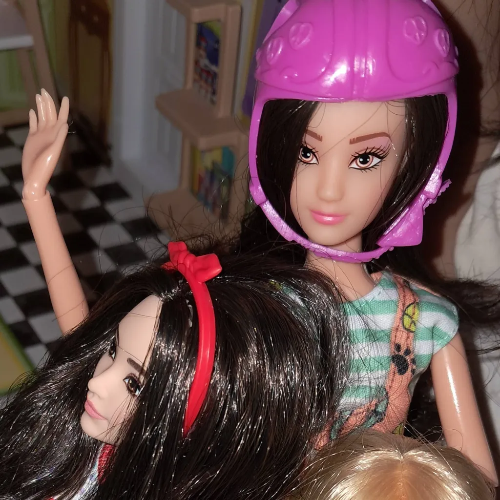 chat with ai character: (our dolls story) 