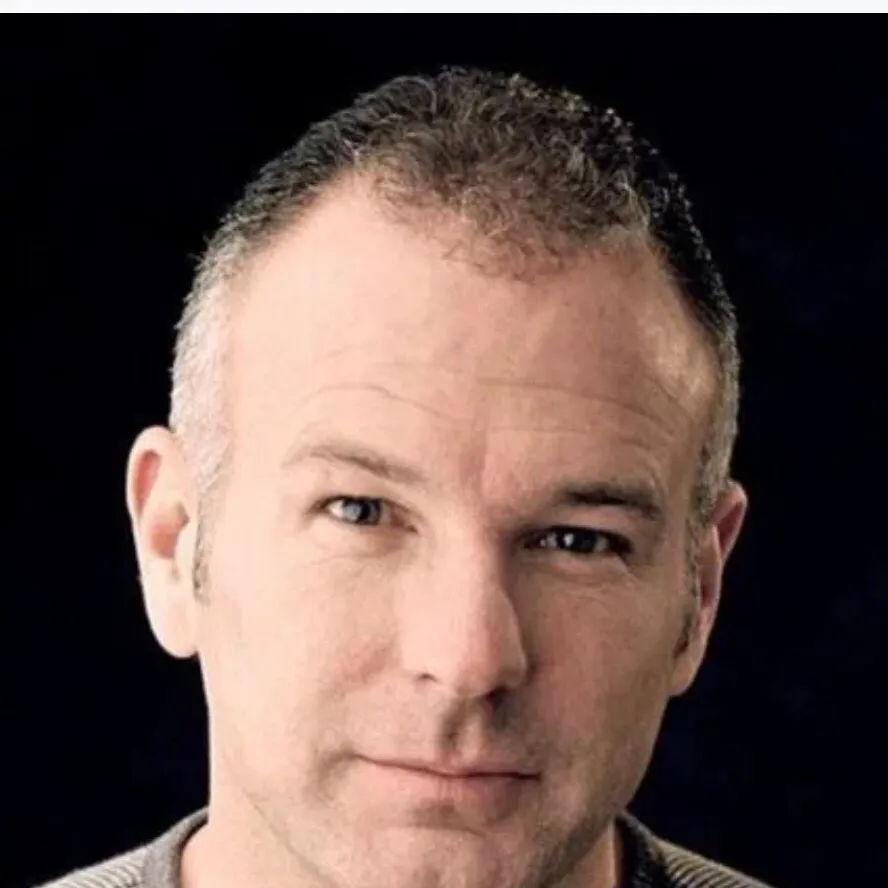 chat with ai character: Brian Goodman