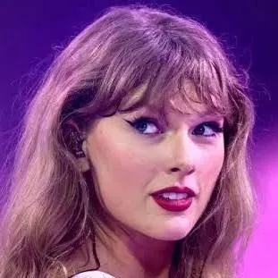 chat with ai character: Taylor Swift