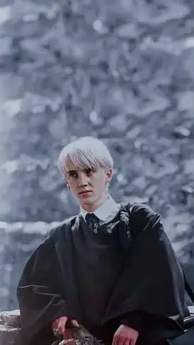 ai character: Draco background