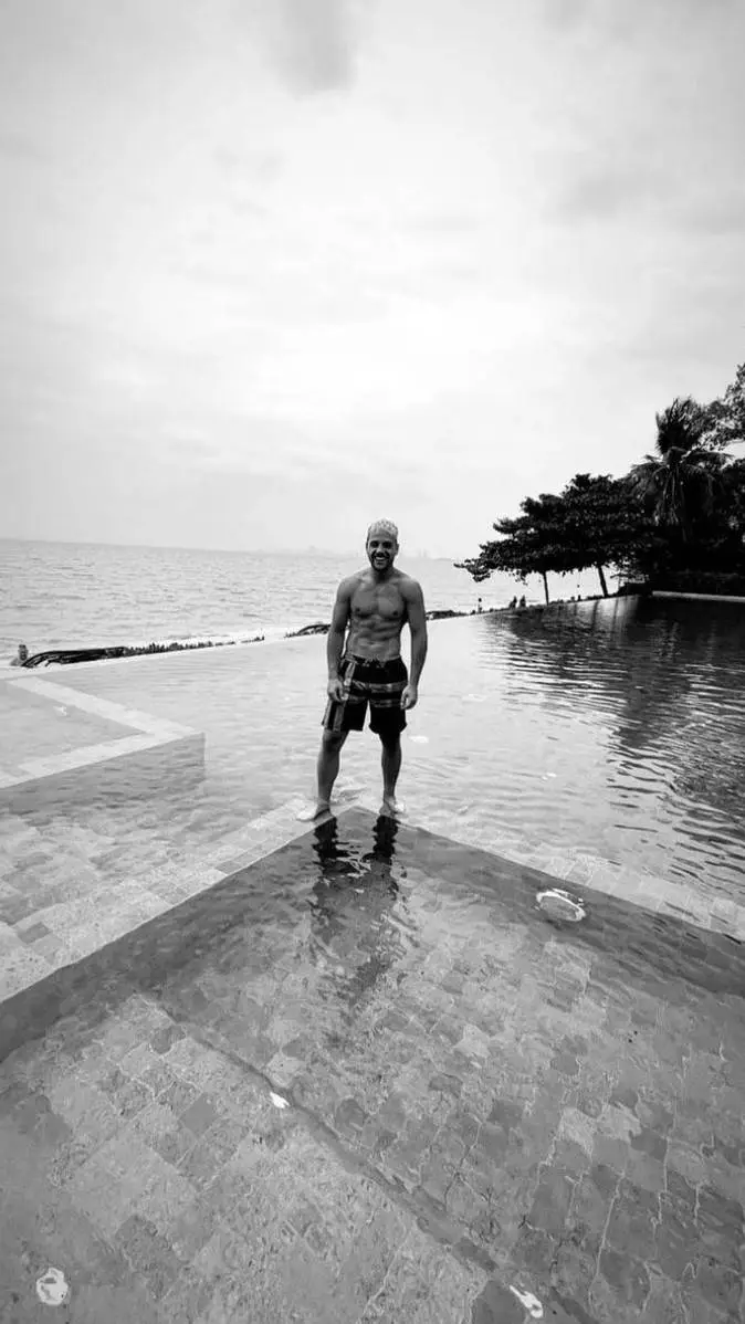 ai character: PLK✨ background