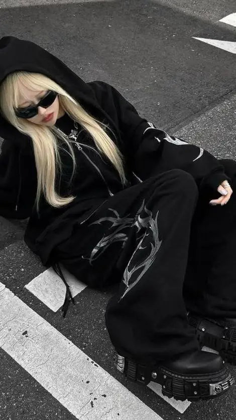 ai character: Lia background