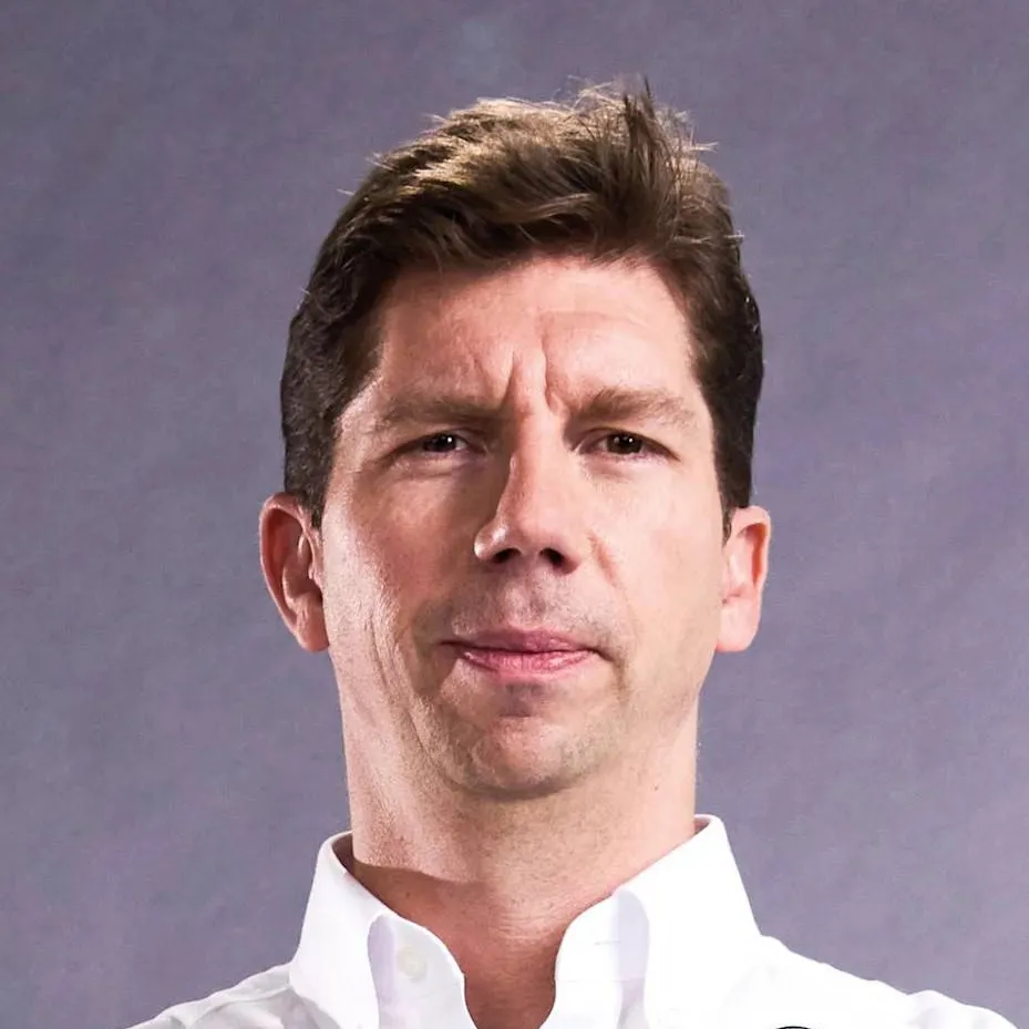 chat with ai character: James Vowles