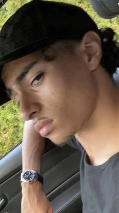 ai character: kilian  background