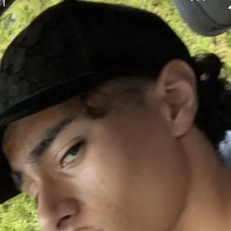 chat with ai character: kilian 