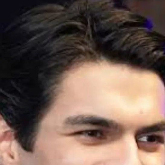 chat with ai character: Bruce Roland