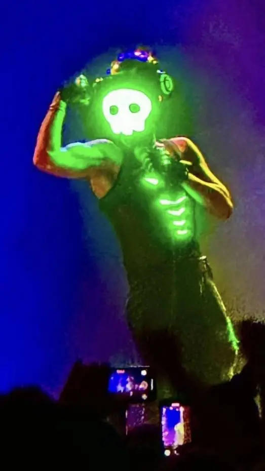 ai character: TLT mall background