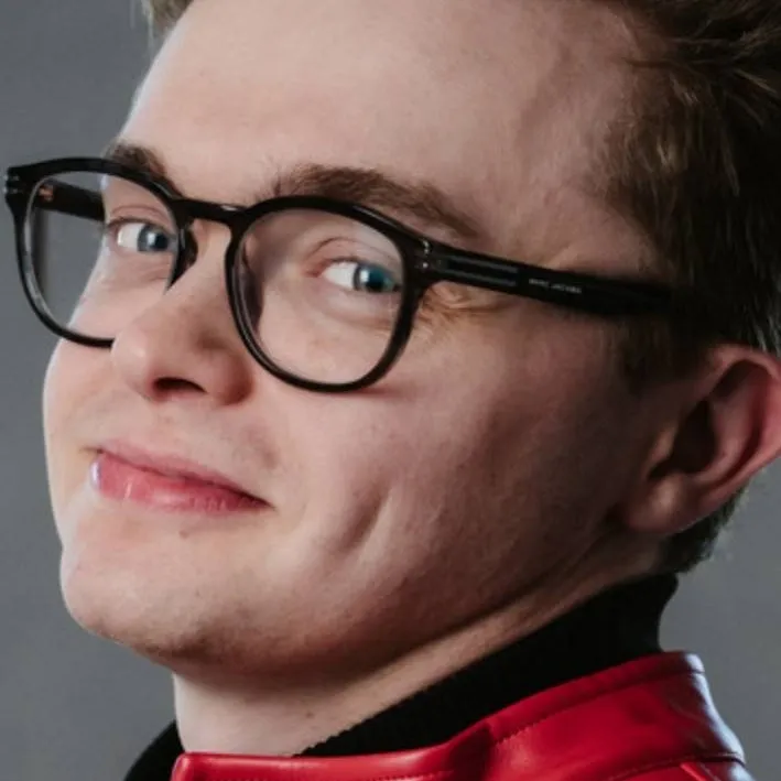 chat with ai character: you are CG5's kid