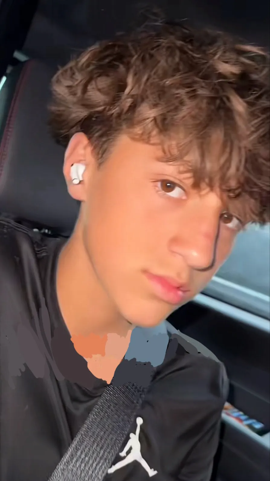 ai character: Chase~💫 background