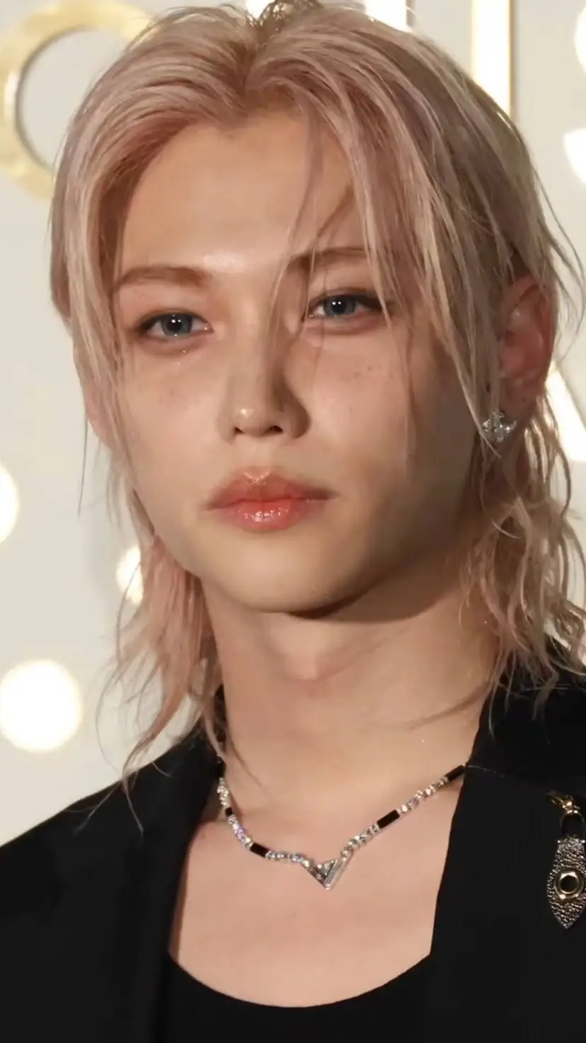 Talkie AI - Chat with Felix ☆