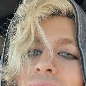 chat with ai character: EVAN FROM TX2!